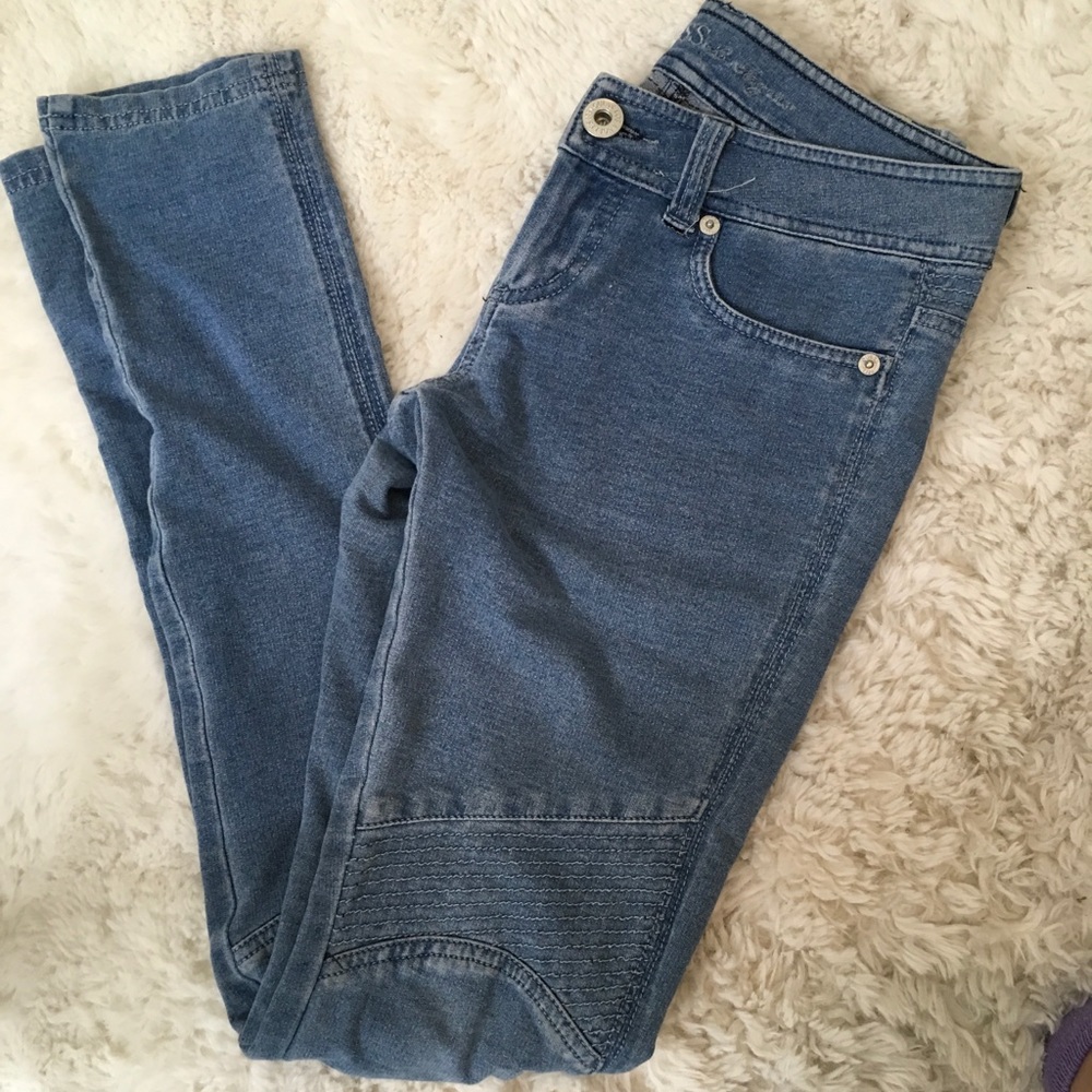GUESS LOW RISE DENIM JEANS